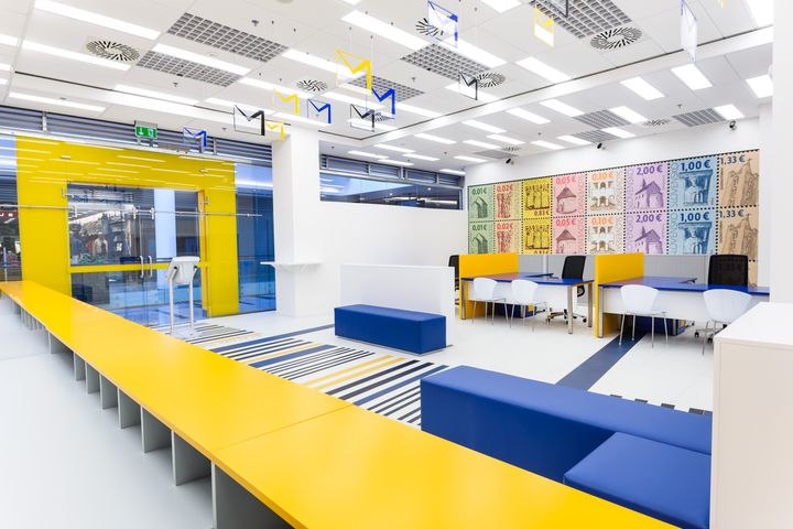 009-Posta_pobocka_central_Media